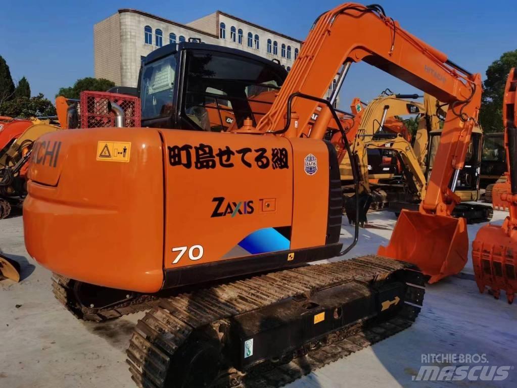 Hitachi ZX 70 حفارات وسط 7 طن - 12 طن