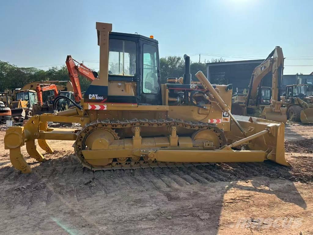 CAT D6G بلدوزرات مجنزرة