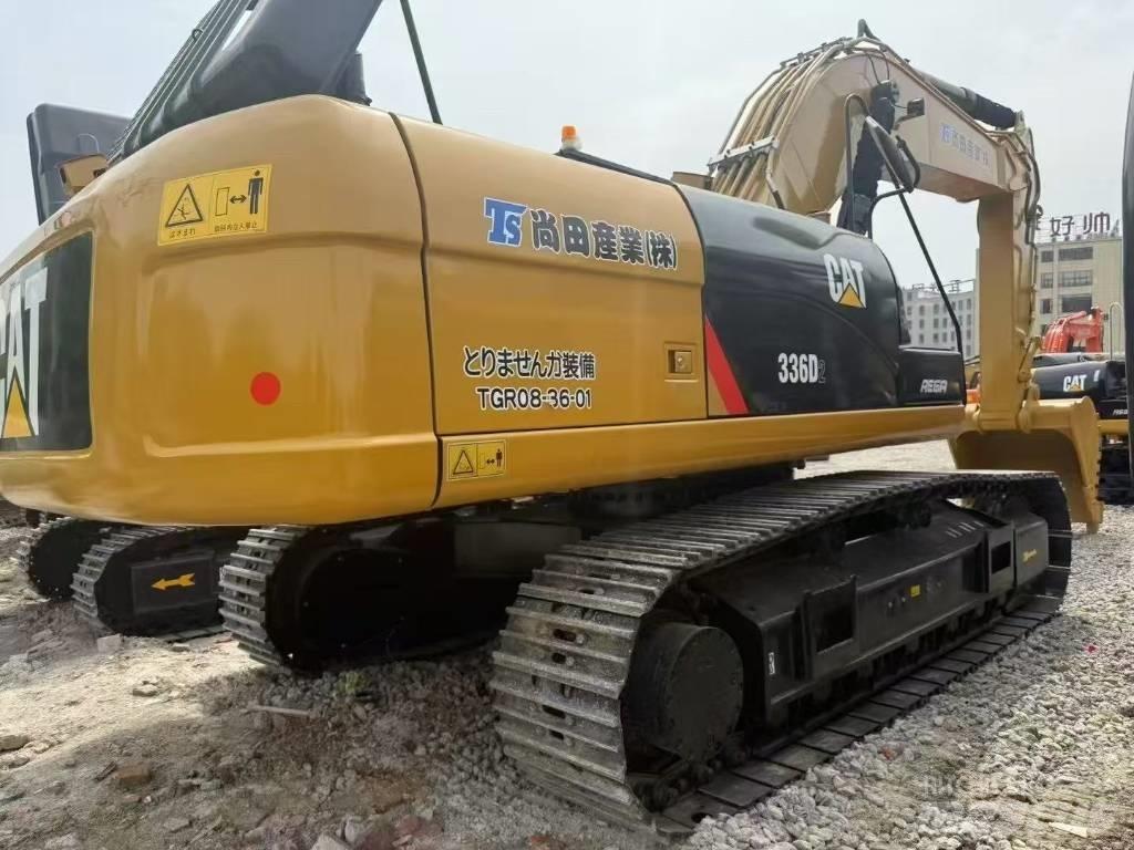 CAT 336D حفارات زحافة