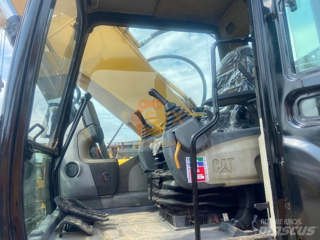 CAT 336 D حفارات زحافة