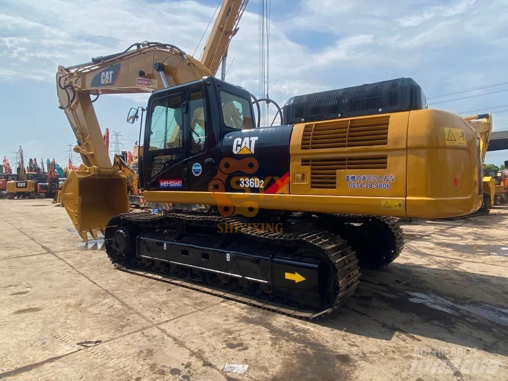 CAT 336 D حفارات زحافة