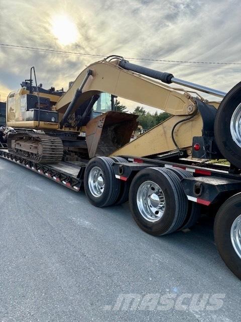 CAT 320E حفارات زحافة