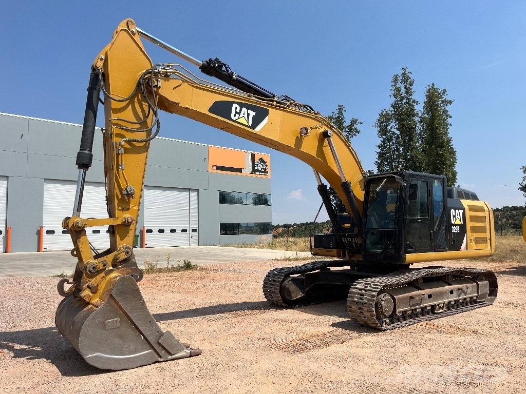 CAT 329 EL حفارات زحافة