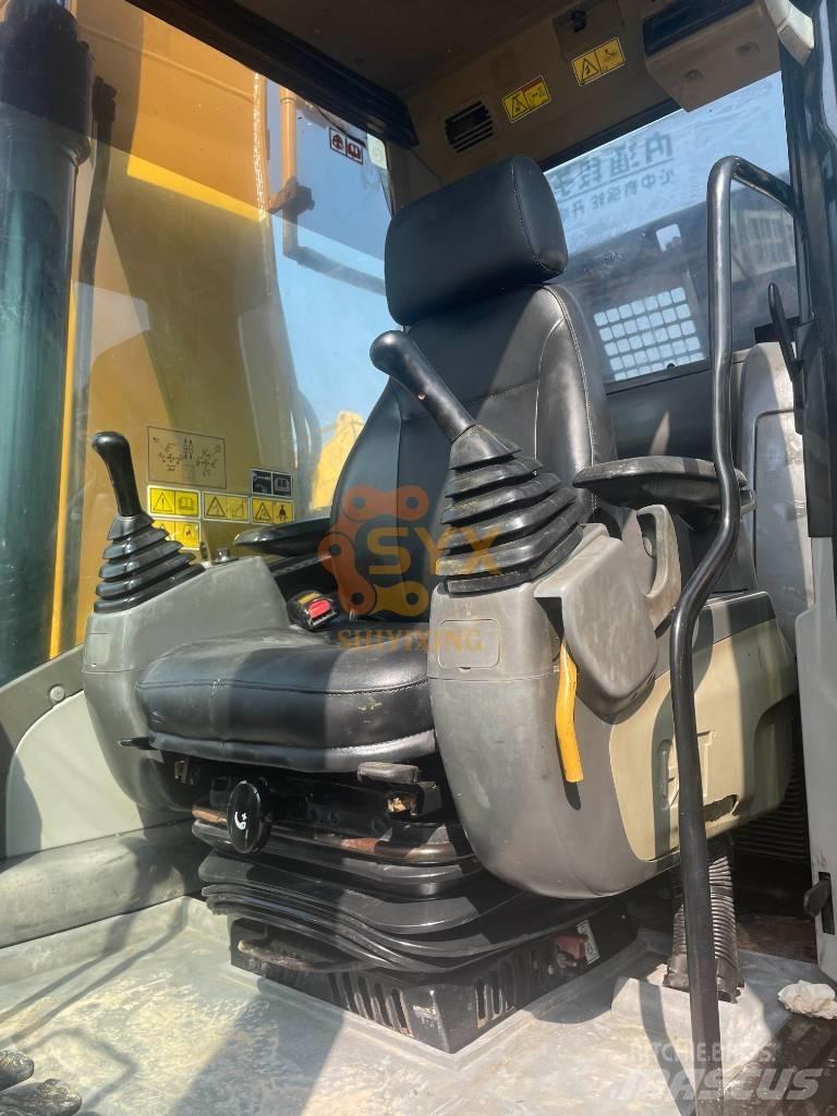 CAT 320 D GC حفارات زحافة