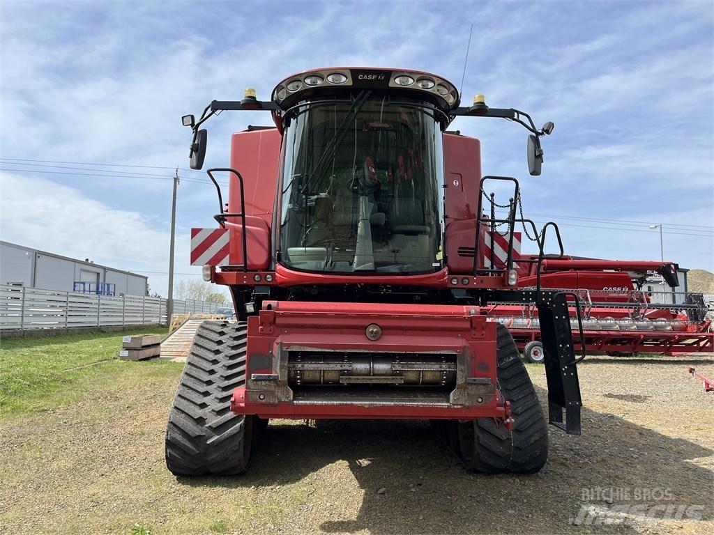Case IH AF 7240 حصادات