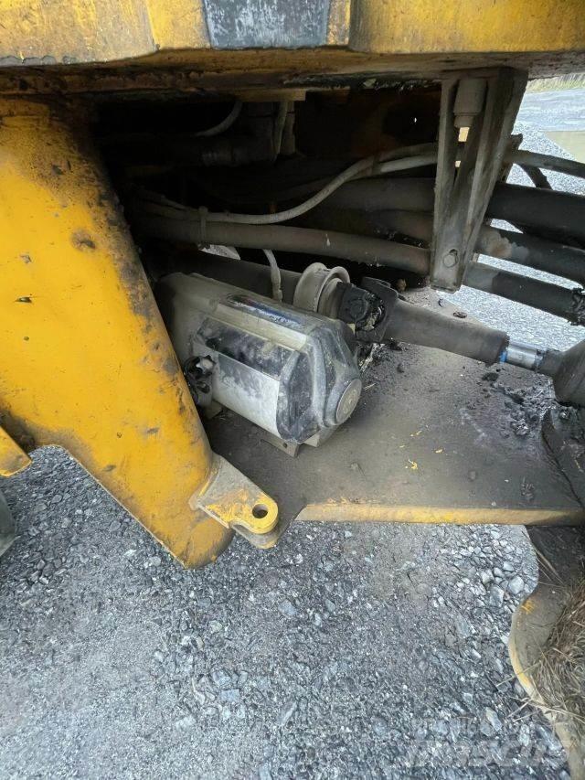 JCB 456 E ZX لوادر بعجل