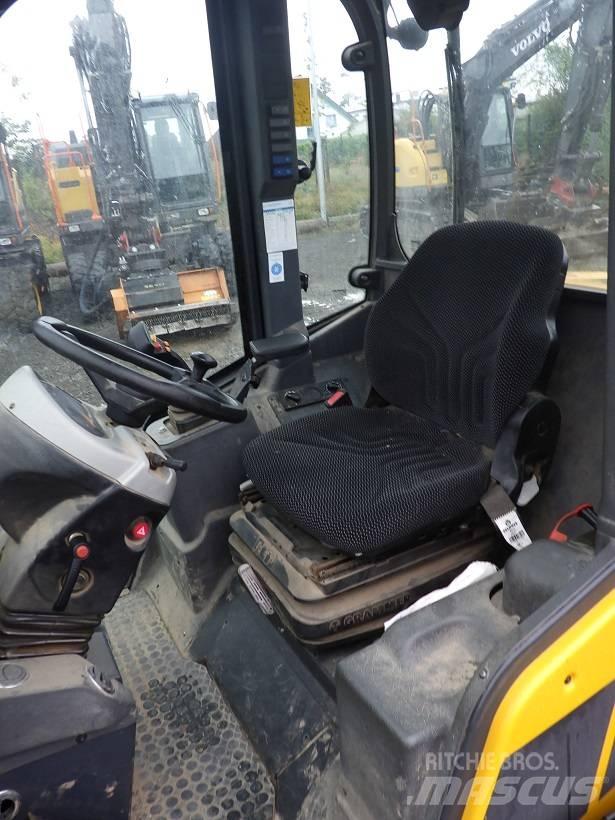 Schäffer 5470 Z لوادر بعجل