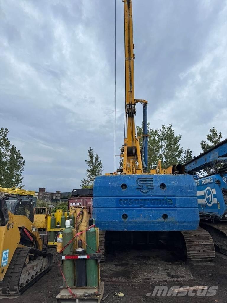 Casagrande B300 مثاقيب ثقيلة