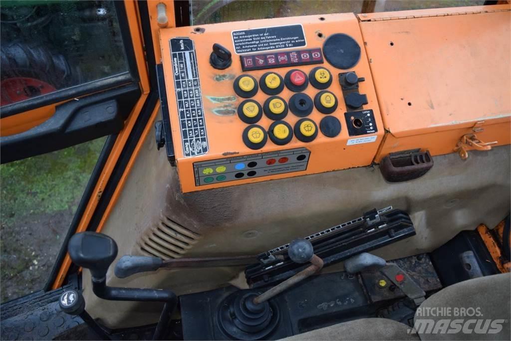Fendt 380 GTA الجرارات