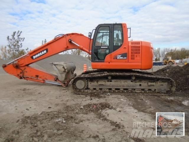 Doosan DX 235 LCR حفارات زحافة