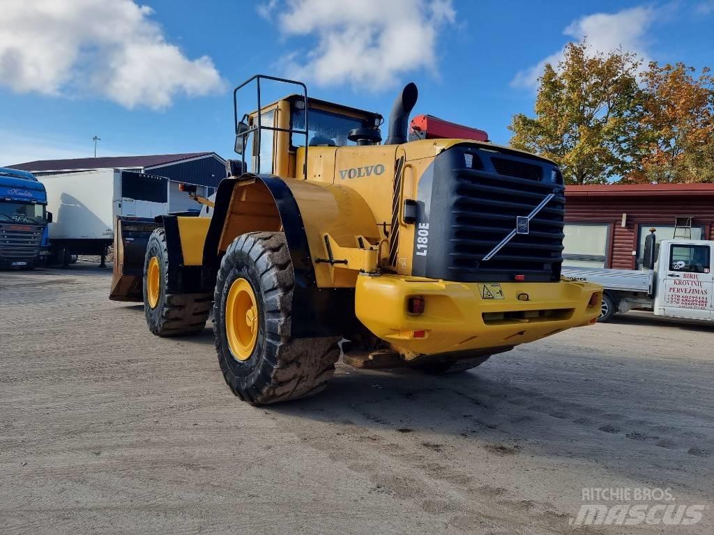 Volvo L 180 E لوادر بعجل