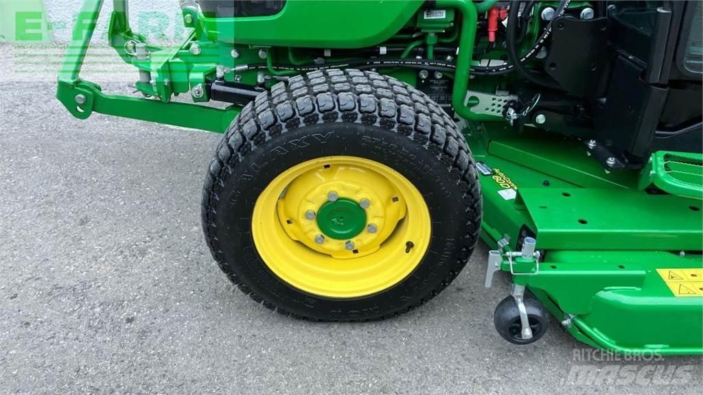 John Deere 3046R الجرارات