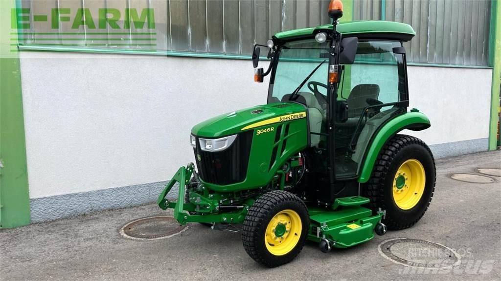 John Deere 3046R الجرارات