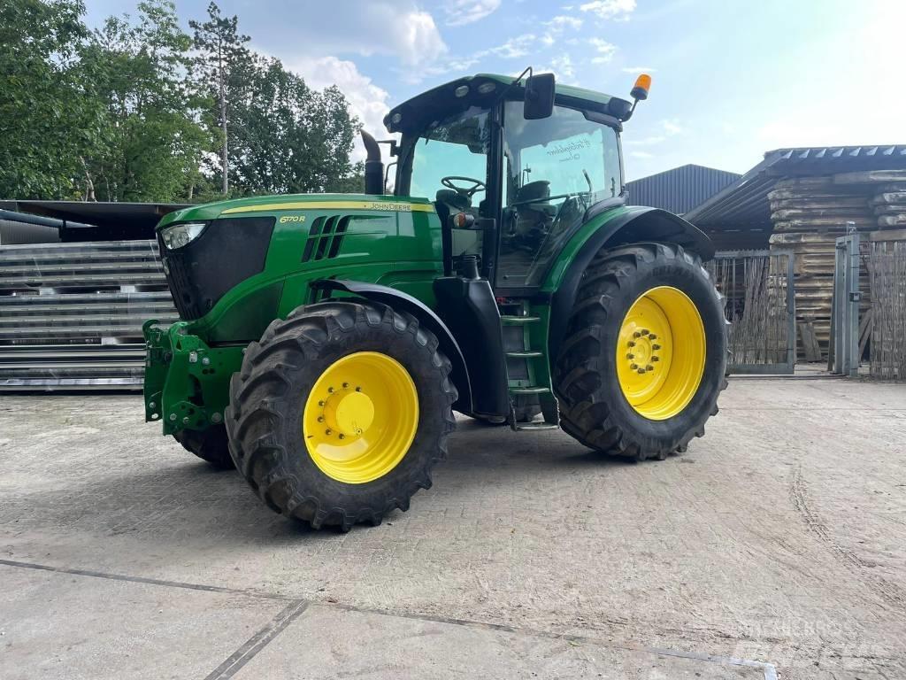 John Deere 6170 R الجرارات