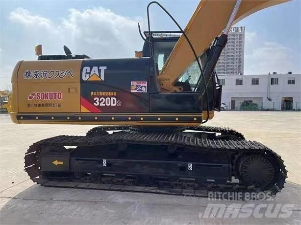CAT 320 D GC حفارات زحافة