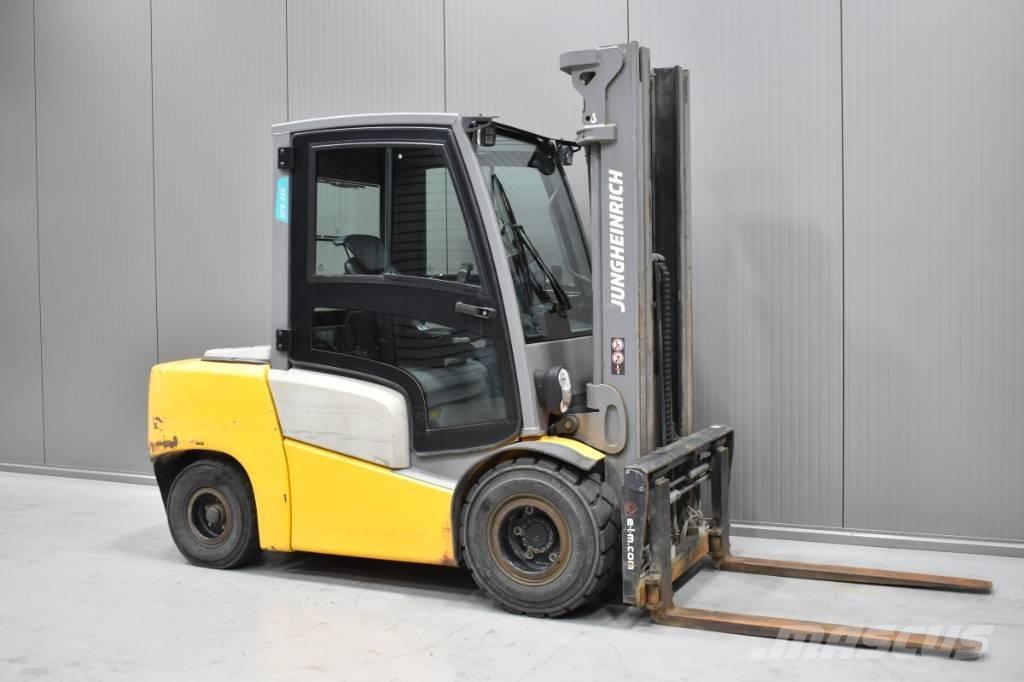 Jungheinrich DFG 435 شاحنات الديزل