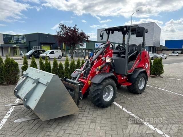 Weidemann 1390 لوادر بعجل