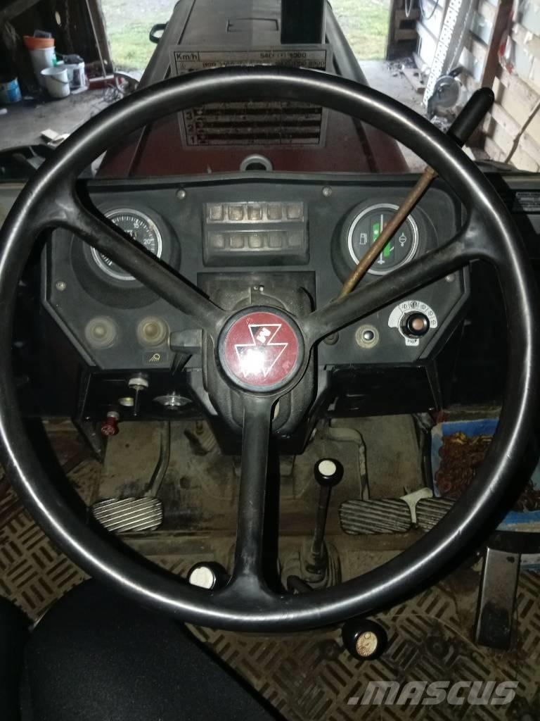 Massey Ferguson 699 الجرارات