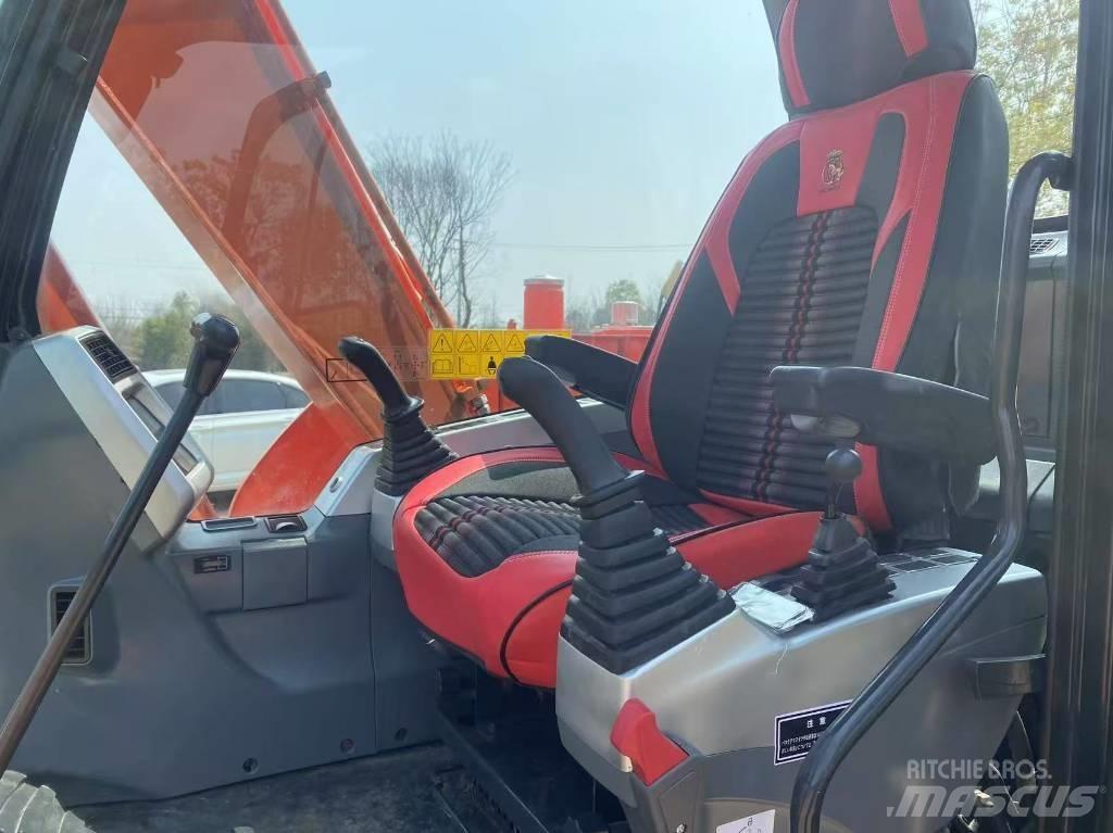 Doosan DX 75-9 C حفارات وسط 7 طن - 12 طن