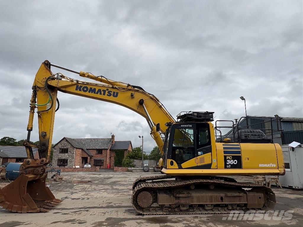 Komatsu PC 360 LC-11 حفارات زحافة
