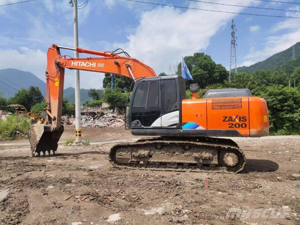 Hitachi EX 200-5 حفارات زحافة