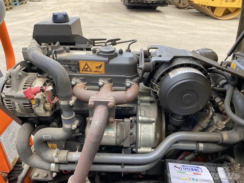Hamm HD 8 VV مداحل ثنائية الاسطوانة