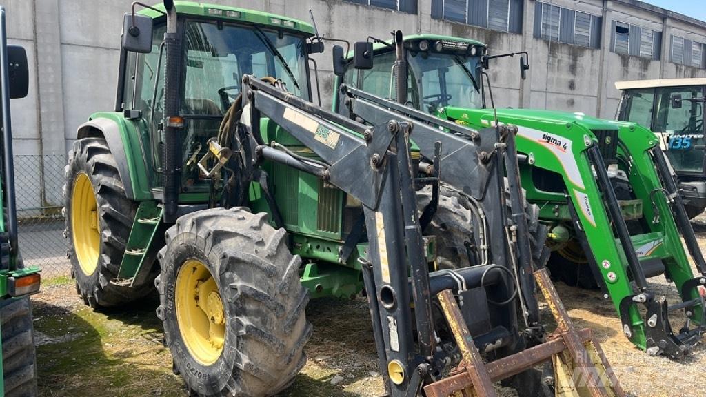 John Deere 6600 الجرارات