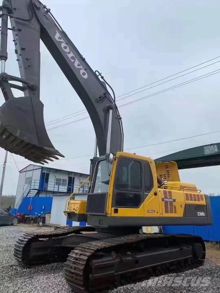 Volvo EC 360 حفارات زحافة
