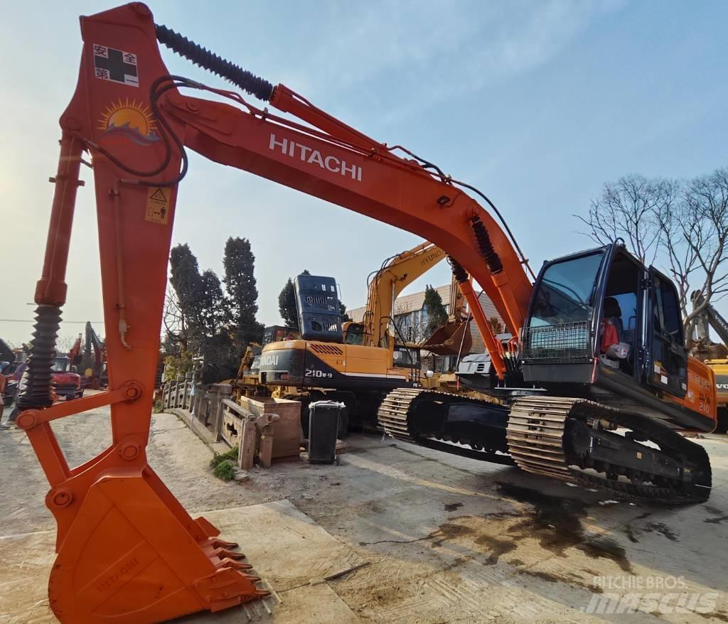 Hitachi ZX 210 حفارات زحافة