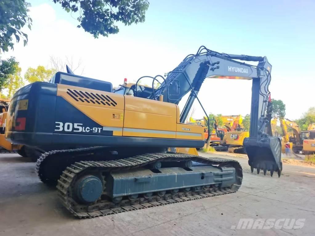 Hyundai R 305 LC-9T حفارات زحافة