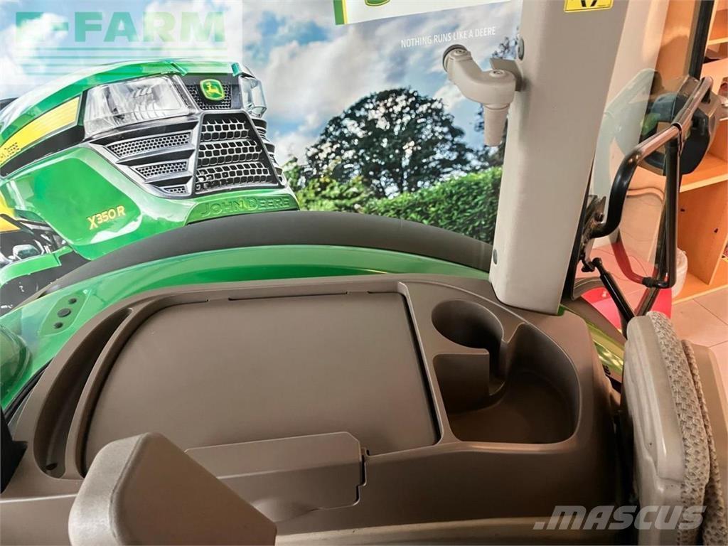 John Deere 5115R الجرارات