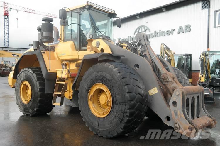 Volvo L220G لوادر بعجل