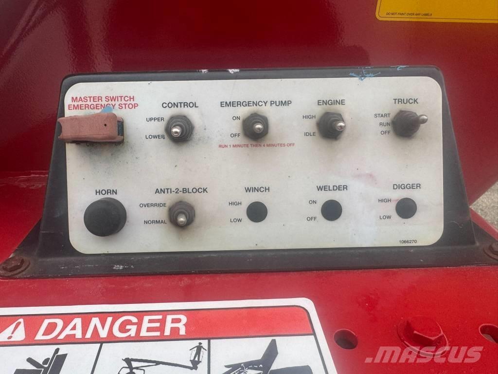 Elliott L60R شاحنات الرافعات