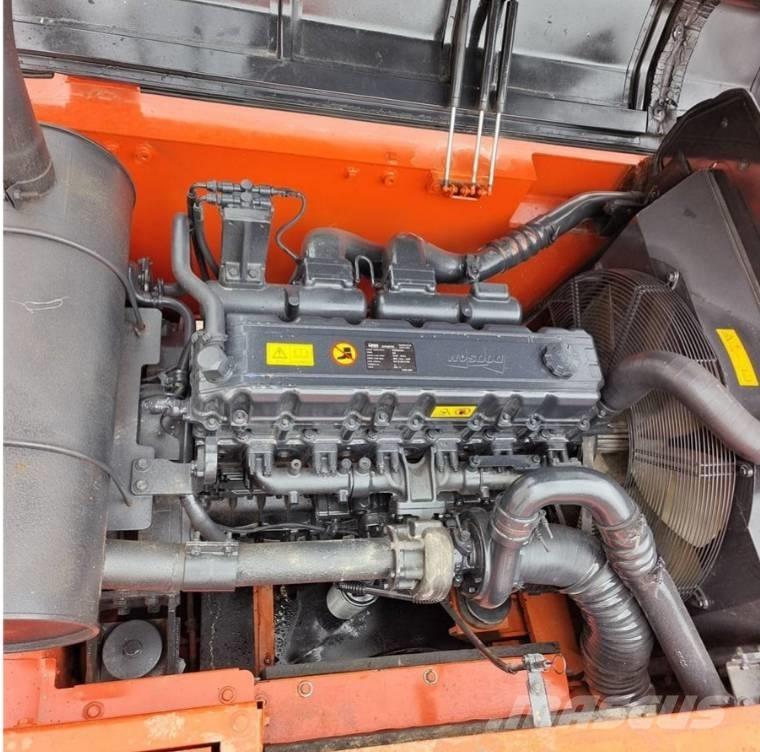 Doosan DX 340 LC حفارات زحافة