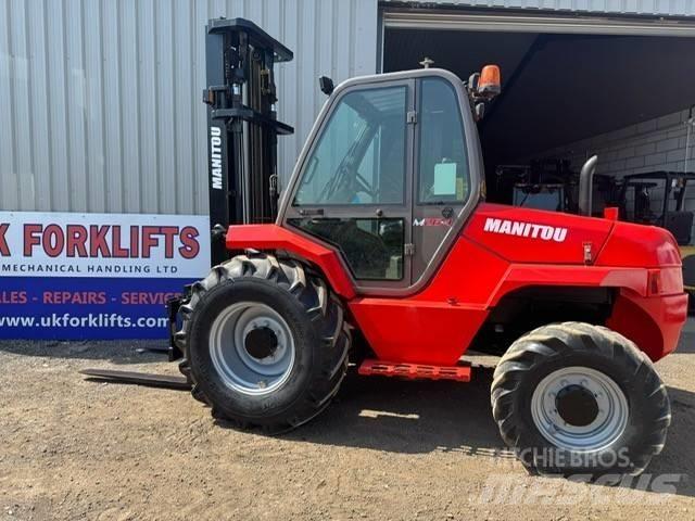 Manitou M 26.4 شاحنات الطرق الوعرة
