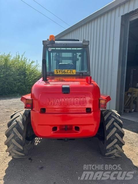 Manitou M 26.4 شاحنات الطرق الوعرة