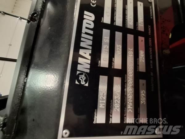 Manitou MI25G شاحنات الطرق الوعرة