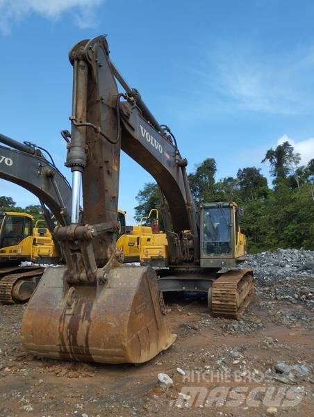 Volvo EC 480 D L حفارات زحافة