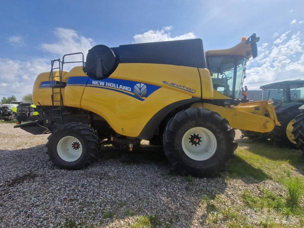 New Holland CX 8090 حصادات