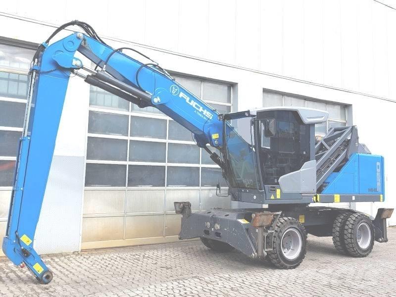 Fuchs MHL 320 F مناولات المخلفات / مناولات صناعية