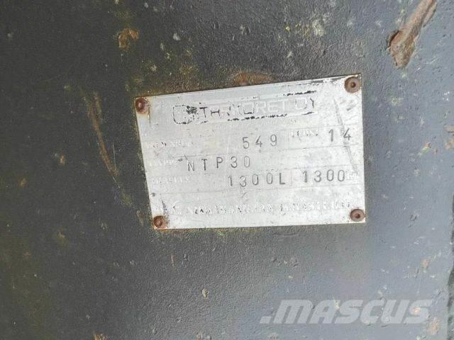 Komatsu PC 290 LC حفارات زحافة