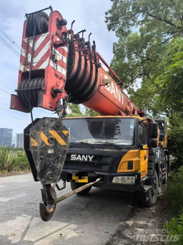 Sany STC 1000 رافعات صالحة لكل أنواع الطرق