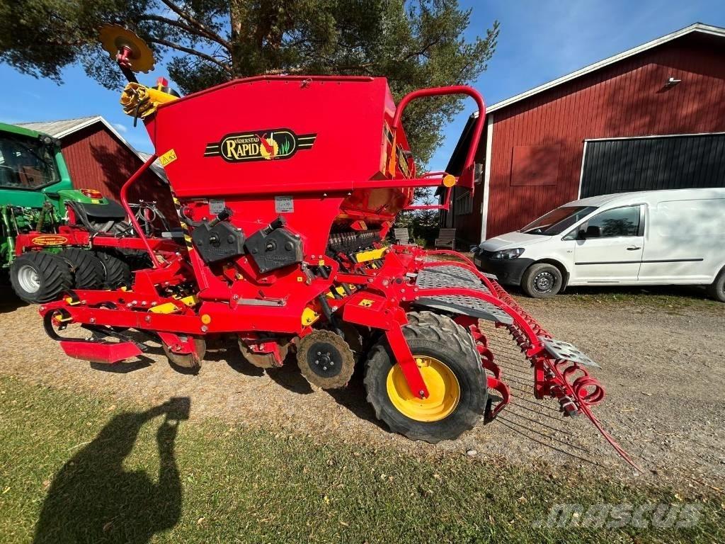Väderstad RAPID 300C مثاقيب مدمجة