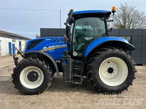 New Holland T7.225 الجرارات