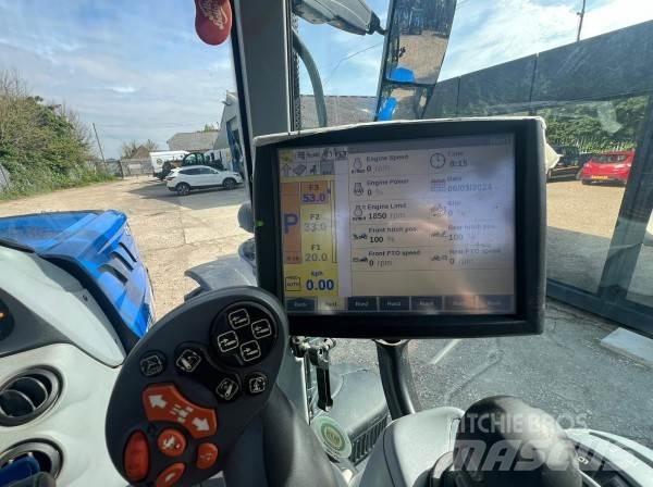 New Holland T7.225 الجرارات