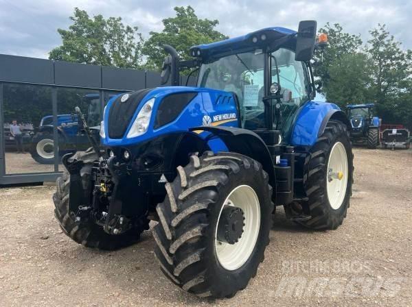 New Holland T7.260 الجرارات