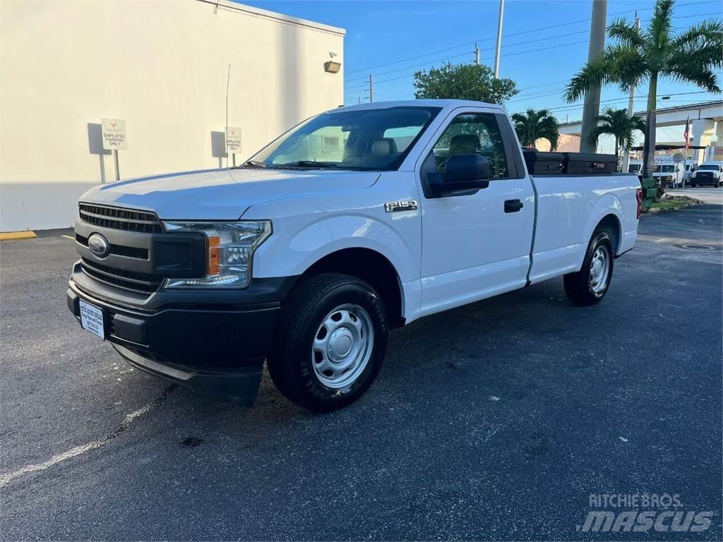 Ford F-150 شاحنات خفيفة/مفصلية الجوانب