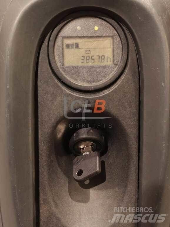 Linde T-16 / 1152 معدات الرفع منخفض المستوى