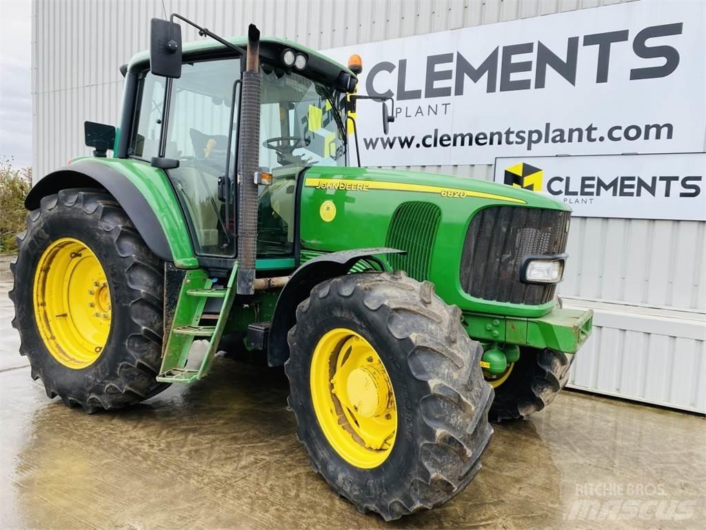 John Deere 6820 الجرارات