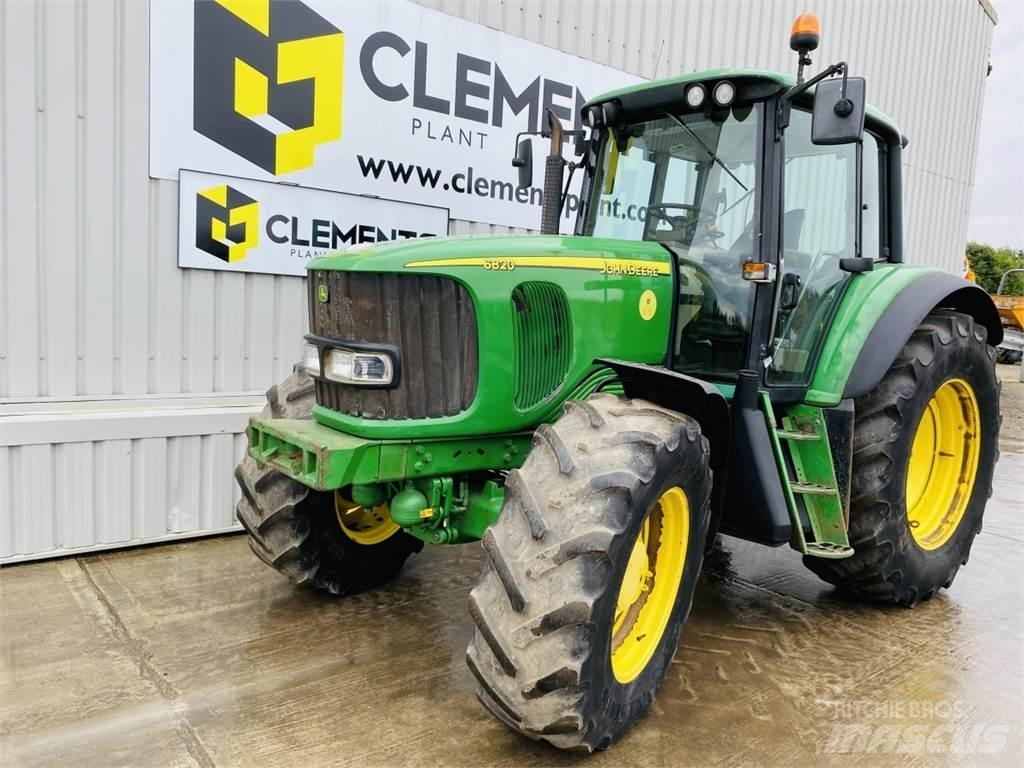 John Deere 6820 الجرارات